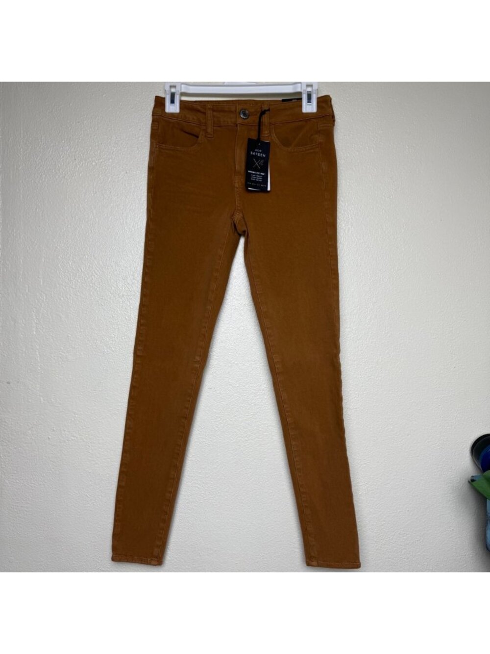 NWT American Eagle Aeo Sateen X4 Low Rise Super Stretch Jegging Brown Pants Sz 2